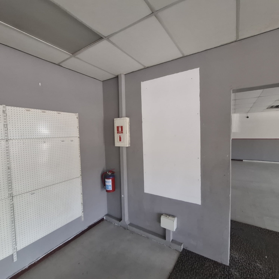 To Let commercial Property for Rent in Brackenfell Central Western Cape